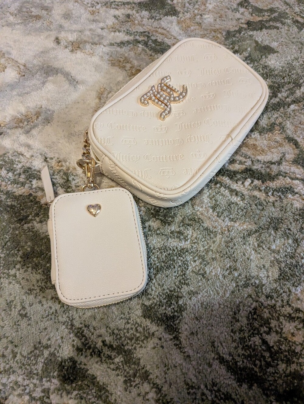 Juicy Couture White Embossed Crossbody with Heart Card Pouch and Gold Logo